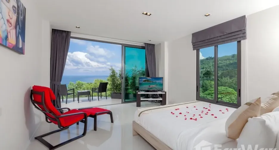For sale and for rent 6 bedrooms villa in Kathu, Phuket