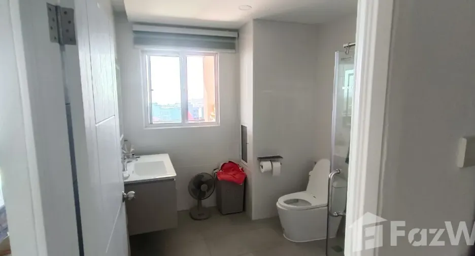 À vendre 1 chambre condo à Ban Chang, Rayong