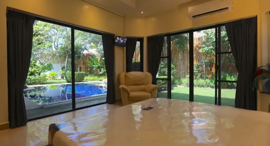 À vendre et à louer 3 chambres villa à Bang Lamung, Chonburi