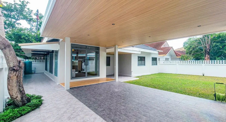 For rent 3 bedrooms house in Mueang Phuket, Phuket
