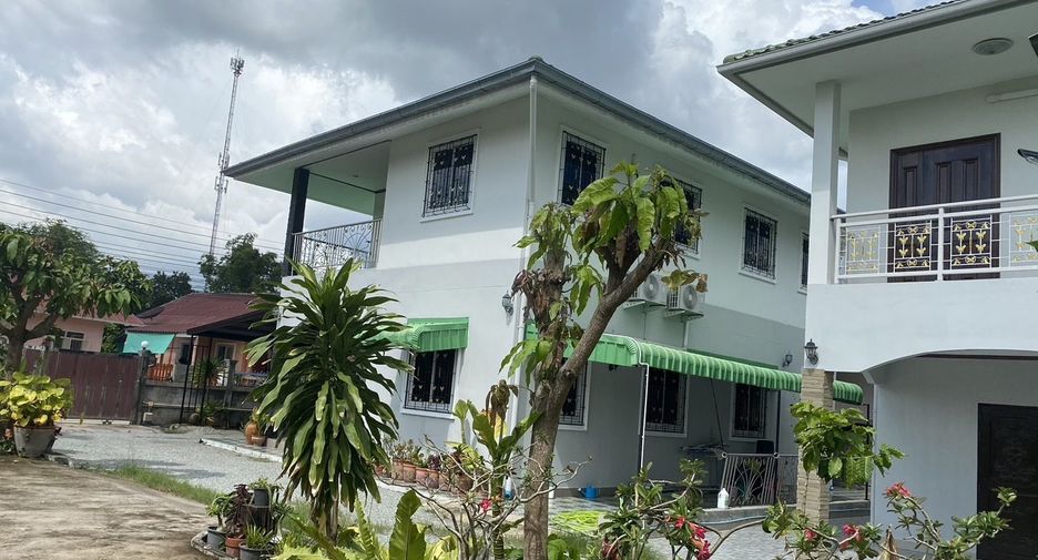 Haus zum Kauf mit 7 Zimmer in Bang Lamung, Chonburi