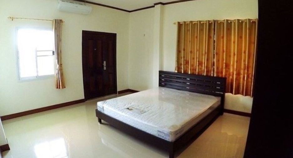 Haus zum Kauf mit 7 Zimmer in Bang Lamung, Chonburi