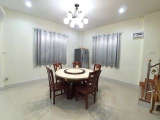 Haus zum Kauf mit 7 Zimmer in Bang Lamung, Chonburi