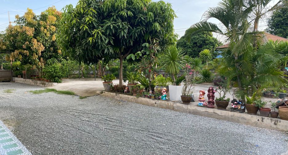 Haus zum Kauf mit 7 Zimmer in Bang Lamung, Chonburi