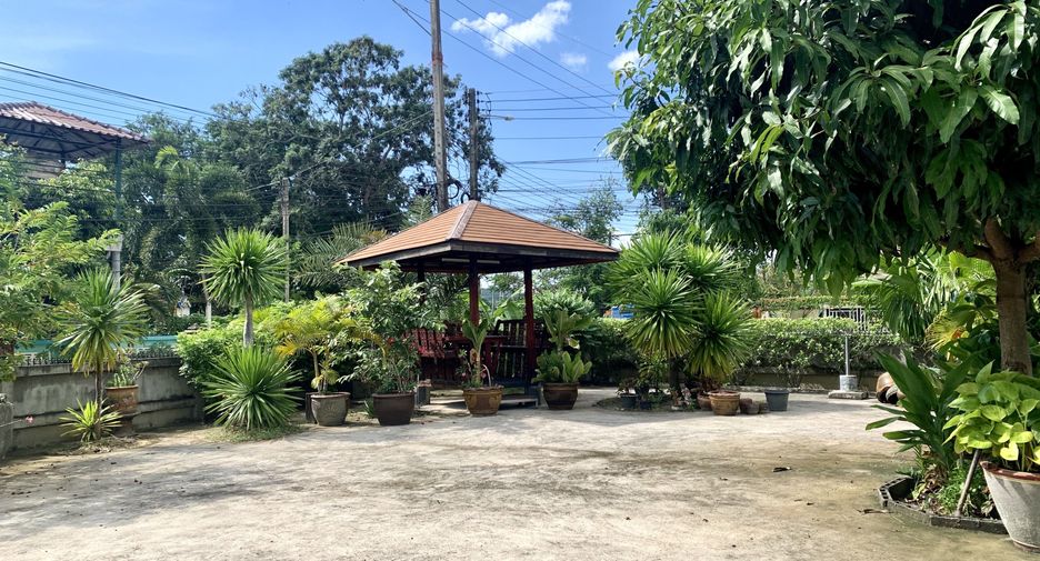 Haus zum Kauf mit 7 Zimmer in Bang Lamung, Chonburi