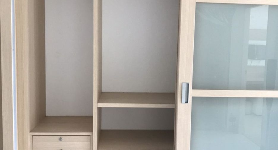 Wohnung zum Kauf mit 1 Zimmer in Khlong San, Bangkok