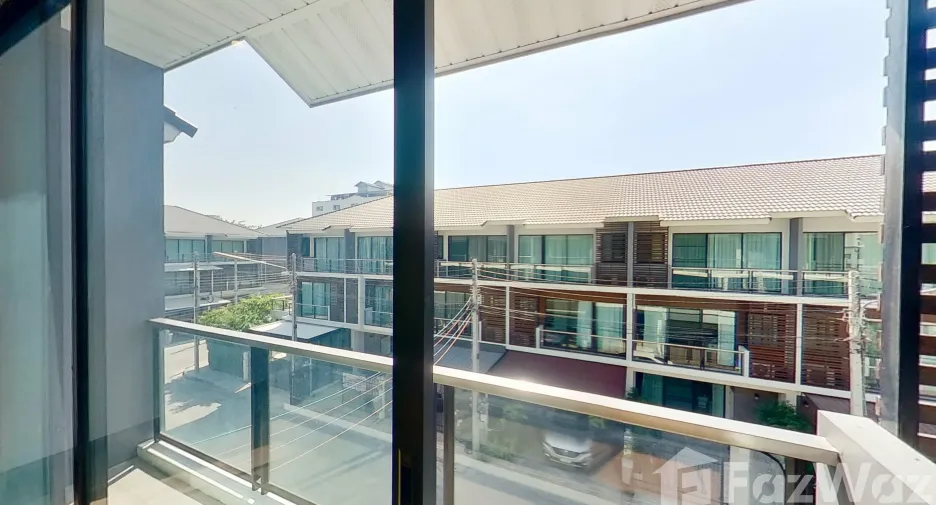 For sale 3 bedrooms townhouse in Mueang Chiang Mai, Chiang Mai