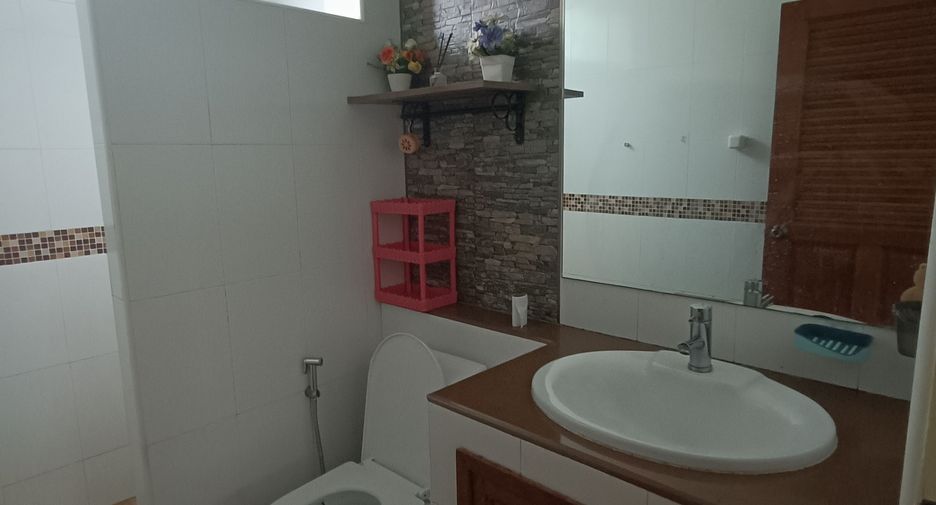For rent 3 bedrooms villa in Bang Lamung, Chonburi