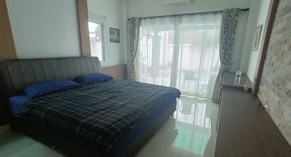 For rent 3 bedrooms villa in Bang Lamung, Chonburi