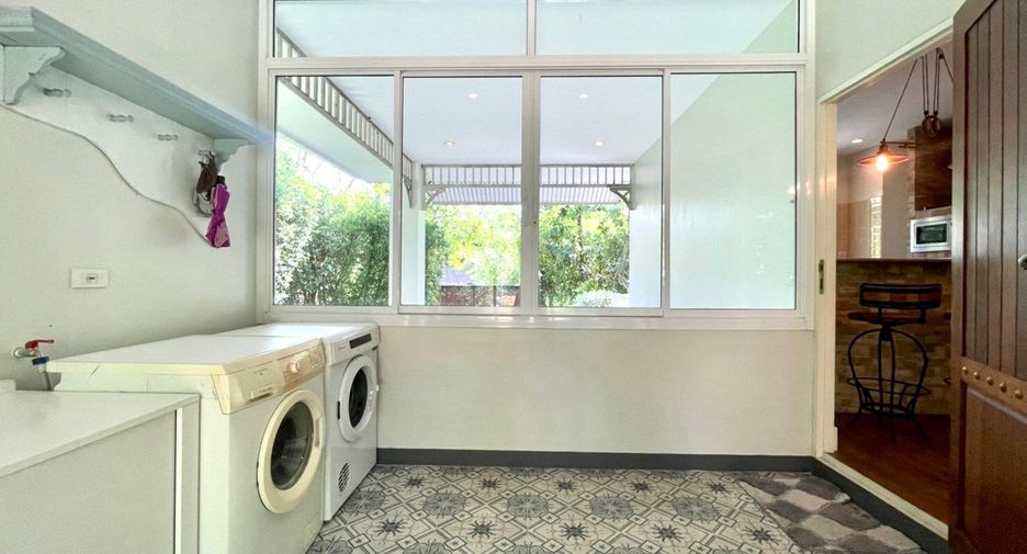 For sale 4 bedrooms house in Mae Rim, Chiang Mai