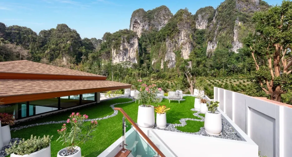 For sale 3 bedrooms villa in Mueang Krabi, Krabi