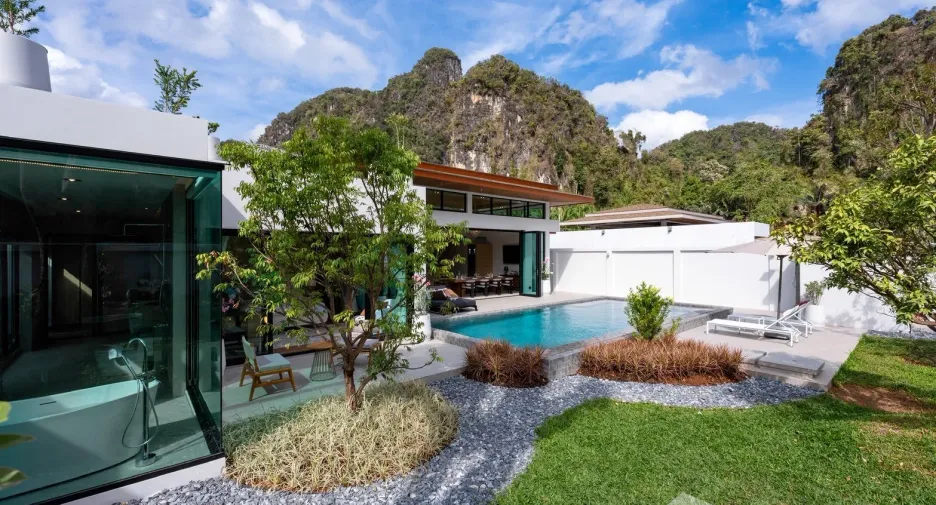 For sale 3 bedrooms villa in Mueang Krabi, Krabi