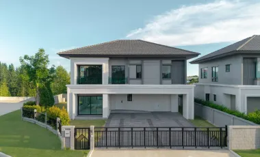 For sale 4 bedrooms house in Bang Phli, Samut Prakan