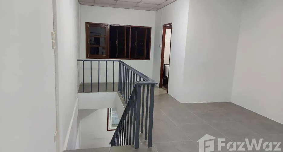 Local comercial en venta de 1 habitaciones en San Kamphaeng, Chiang Mai