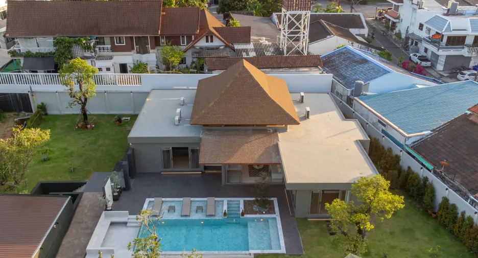À louer 4 chambres villa à Mueang Phuket, Phuket