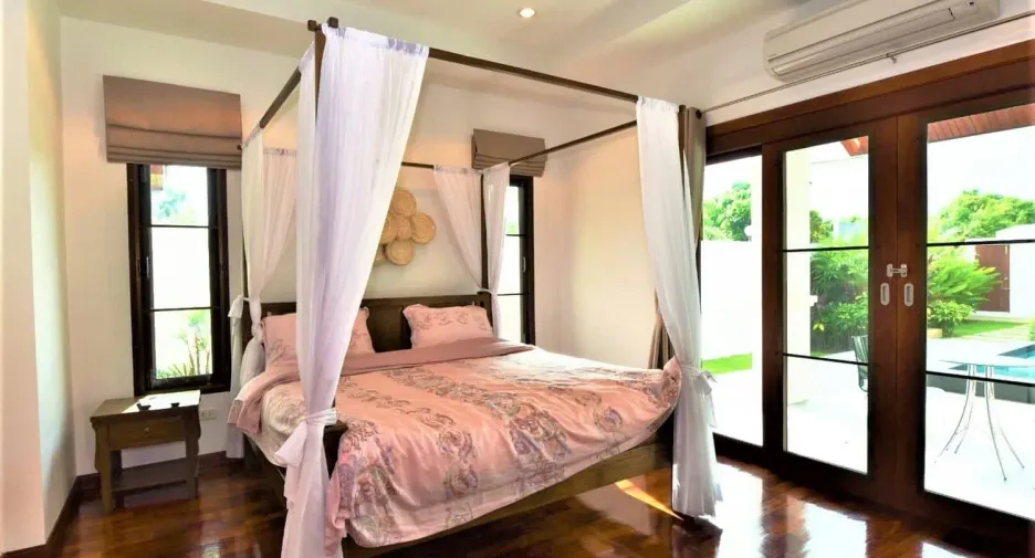For sale 3 bedrooms villa in Hua Hin, Prachuap Khiri Khan