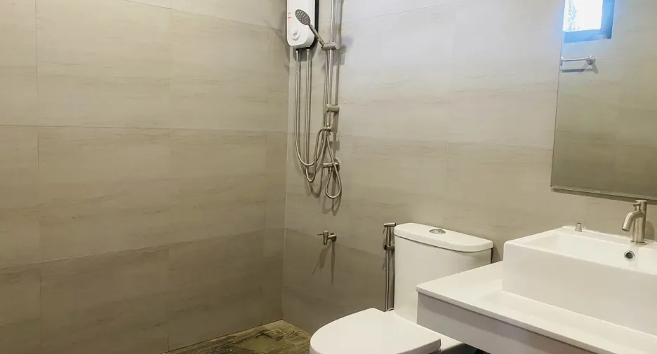 For rent 4 bedrooms house in Mueang Chiang Mai, Chiang Mai