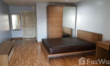 For rent studio condo in Huai Khwang, Bangkok
