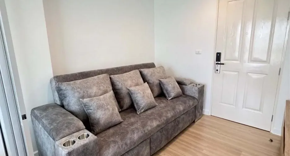 For sale 1 bed condo in Khan Na Yao, Bangkok