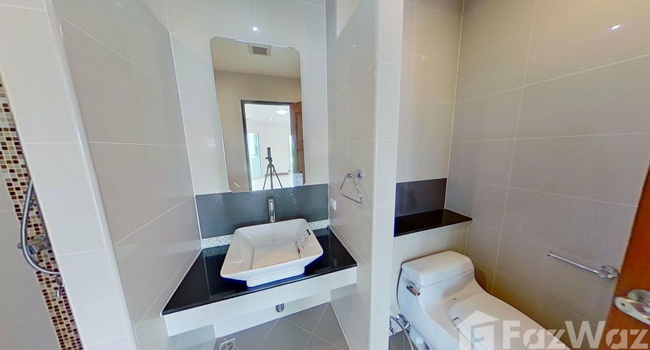 For sale 2 bedrooms condo in Mueang Chiang Mai, Chiang Mai
