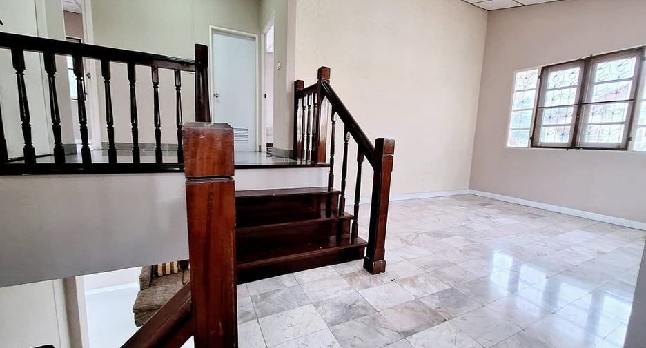 Casa en venta de 4 habitaciones en Thanyaburi, Pathum Thani