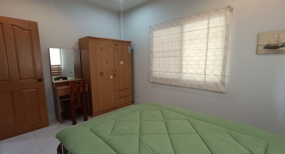 À louer 3 chambres maison à Bang Lamung, Chonburi