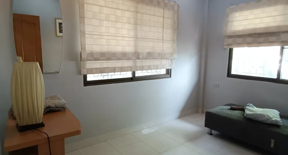 À louer 3 chambres maison à Bang Lamung, Chonburi
