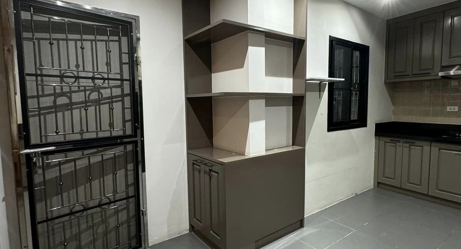 For rent 3 bedrooms house in Mueang Phuket, Phuket