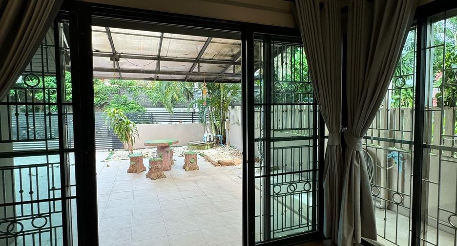For rent 3 bedrooms house in Mueang Phuket, Phuket