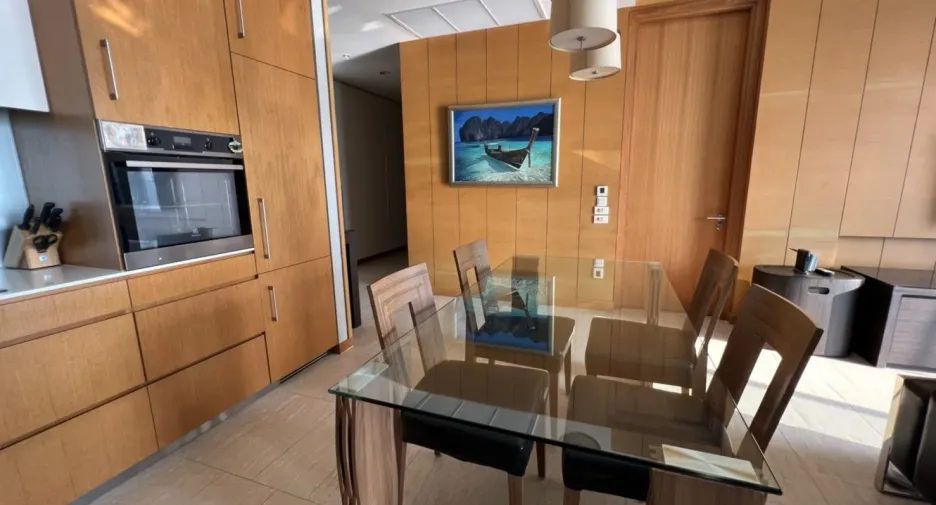 Condo en alquiler de 3 habitaciones en Bang Lamung, Chonburi