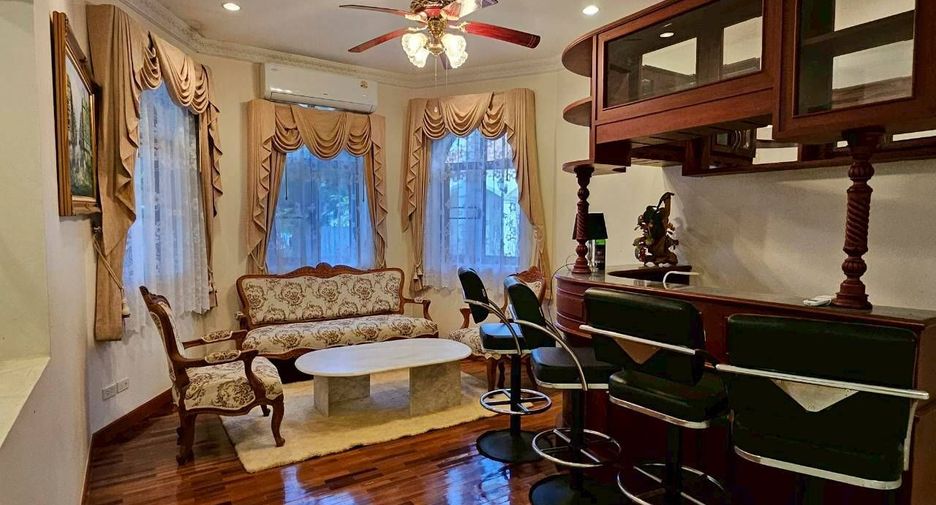 Villa zur Miete mit 5 Zimmer in Bang Lamung, Chonburi