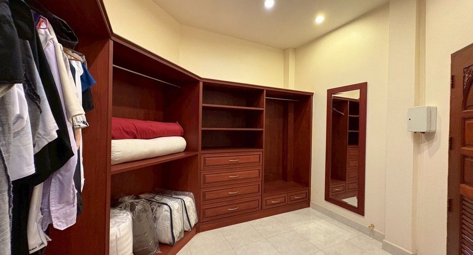 Villa zur Miete mit 5 Zimmer in Bang Lamung, Chonburi