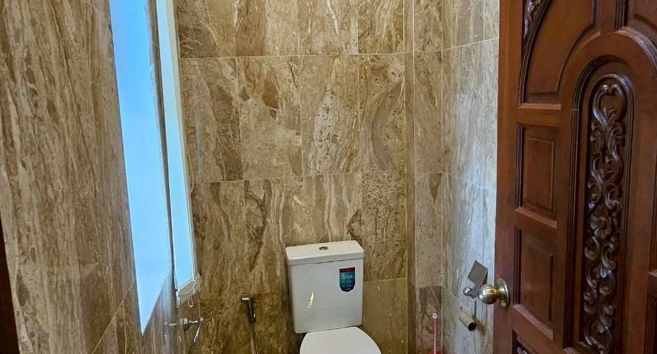 Villa zur Miete mit 5 Zimmer in Bang Lamung, Chonburi