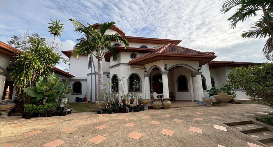 Villa zur Miete mit 5 Zimmer in Bang Lamung, Chonburi