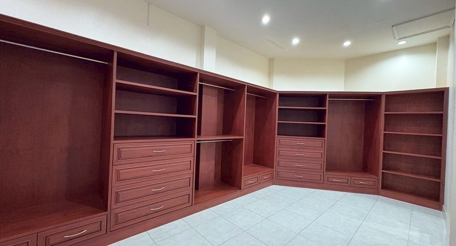 Villa zur Miete mit 5 Zimmer in Bang Lamung, Chonburi