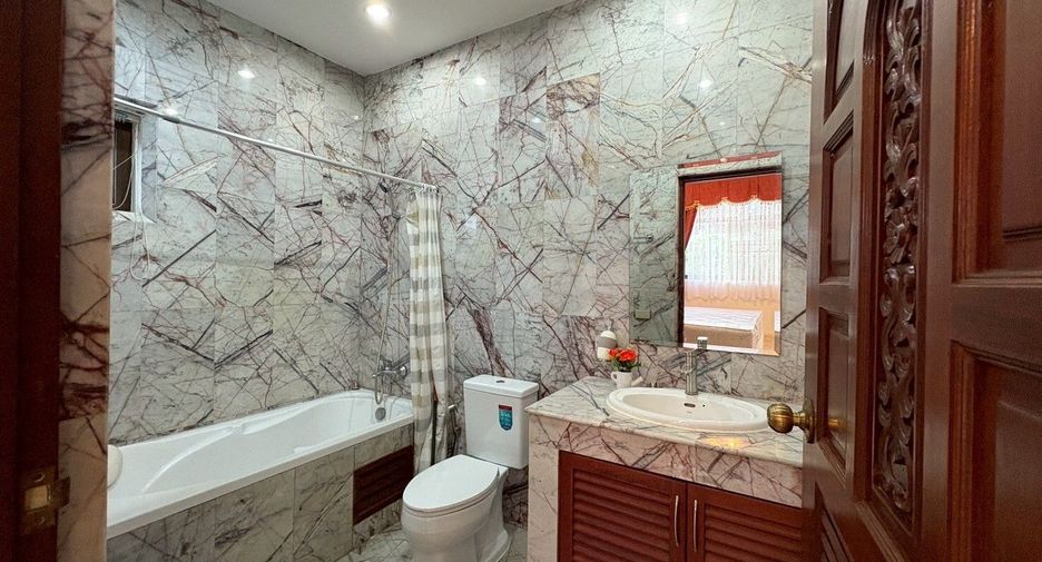 Villa zur Miete mit 5 Zimmer in Bang Lamung, Chonburi