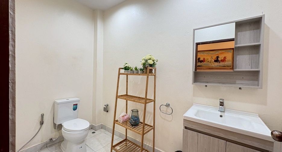Villa zur Miete mit 5 Zimmer in Bang Lamung, Chonburi