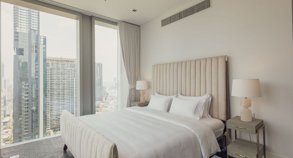 For sale 3 bedrooms condo in Sathon, Bangkok