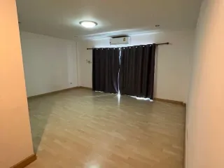 For sale and for rent 3 bedrooms townhouse in Bang Lamung, Chonburi