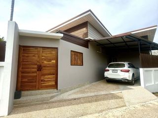 For rent 3 bedrooms villa in Thalang, Phuket