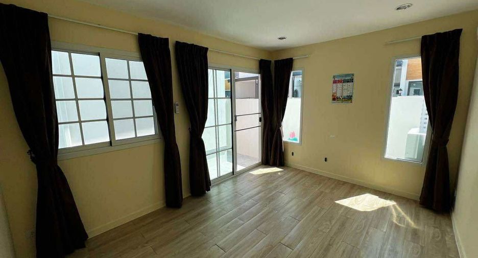 For rent 3 bedrooms villa in Hua Hin, Prachuap Khiri Khan