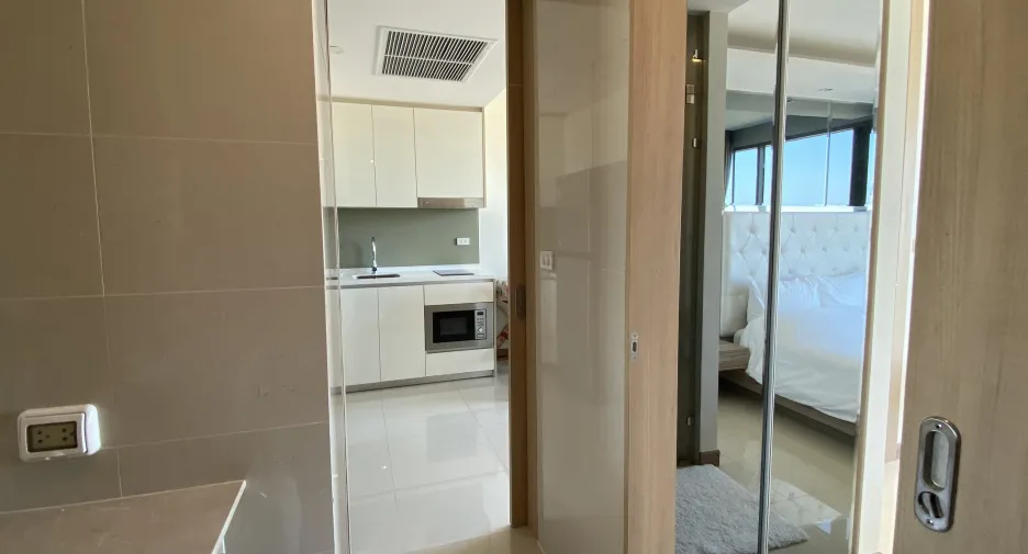 For sale 1 bed condo in Bang Lamung, Chonburi