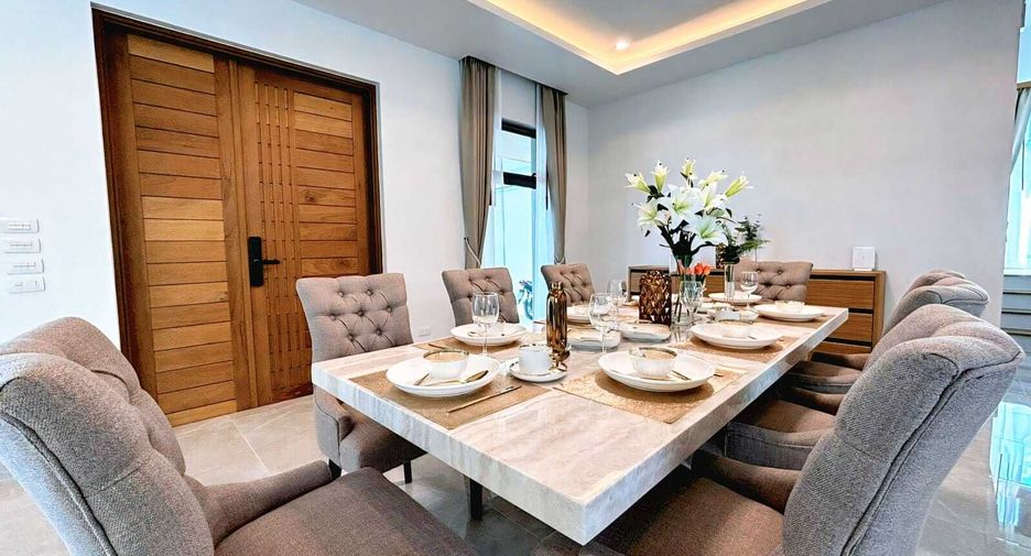 For sale 4 bedrooms house in Thalang, Phuket
