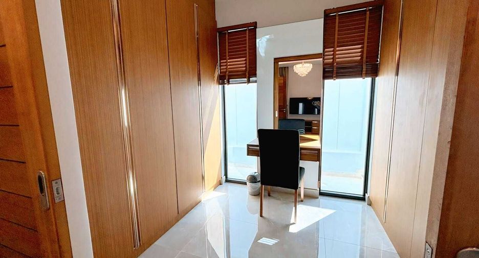 For sale 4 bedrooms house in Thalang, Phuket