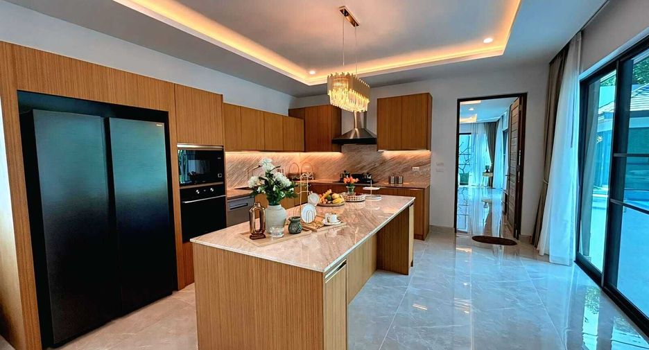 For sale 4 bedrooms house in Thalang, Phuket