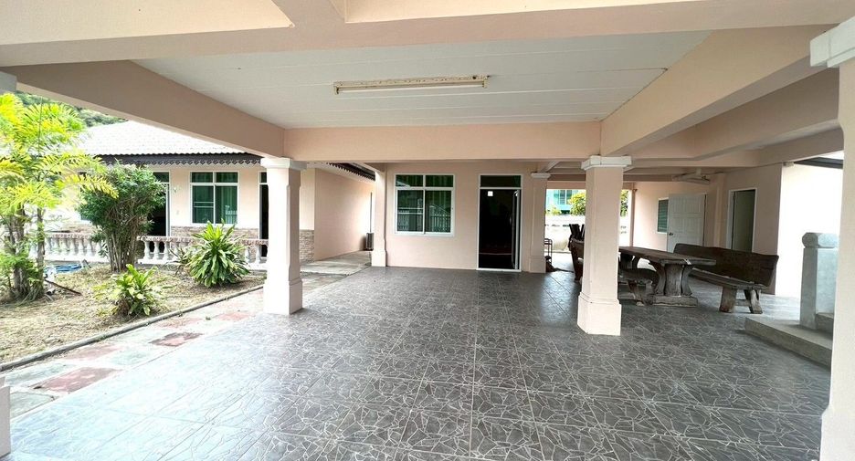 For sale 4 bedrooms house in Sam Roi Yot, Prachuap Khiri Khan