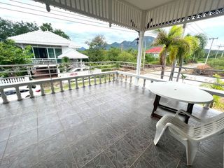For sale 4 ベッドルーム house in Sam Roi Yot, Prachuap Khiri Khan