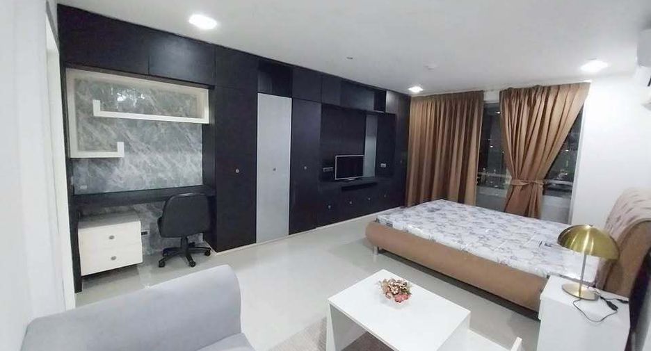 For sale 4 bedrooms house in Sam Phran, Nakhon Pathom