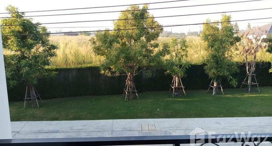 For sale 4 bedrooms house in Prawet, Bangkok