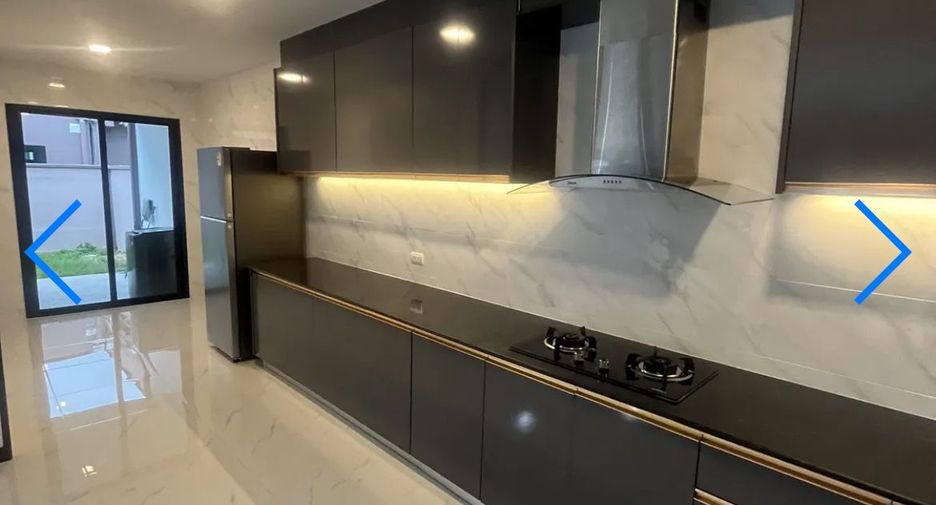 For rent 4 bedrooms villa in Bang Lamung, Chonburi